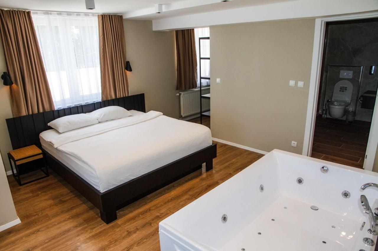 Swiss Apartments Prishtina Pristina Exteriör bild